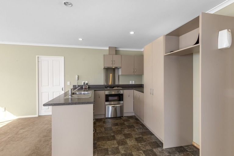 Photo of property in 35 Woodland Mews, Wainuiomata, Lower Hutt, 5014