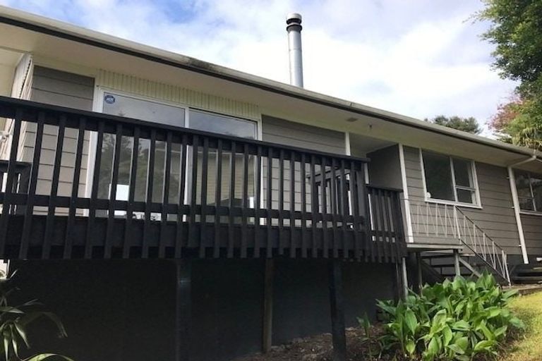 Photo of property in 20 Zingaro Place, Massey, Auckland, 0614