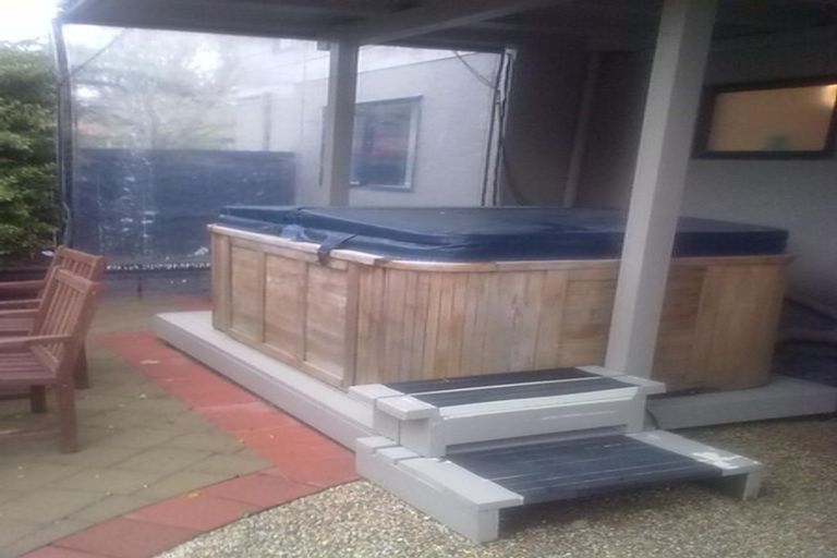 Photo of property in 141 West Harbour Drive, West Harbour, Auckland, 0618