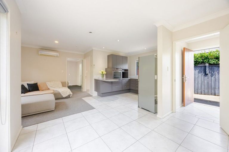 Photo of property in 49a Avenue Road, Greenmeadows, Napier, 4112