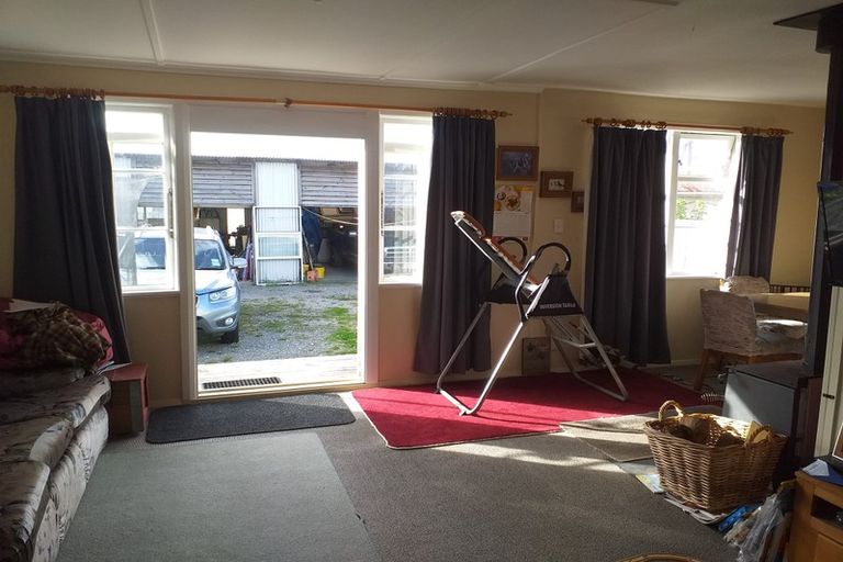 Photo of property in 5 Larsen Street, Westport, 7825