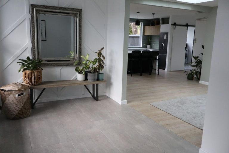 Photo of property in 12 Kukupa Grove, Heretaunga, Upper Hutt, 5018