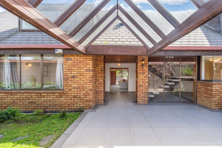 Photo of property in 12 Dayspring Way, Pakuranga, Auckland, 2010