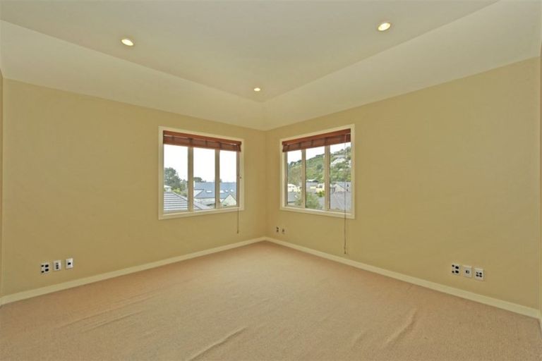 Photo of property in 16 Basil Place, Mount Pleasant, Christchurch, 8081