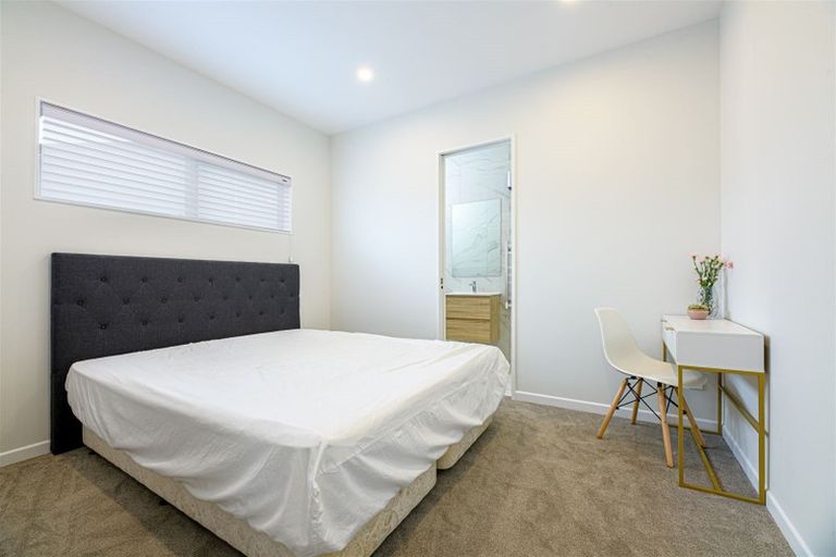 Photo of property in 45 Windlass Street, Long Bay, Auckland, 0630