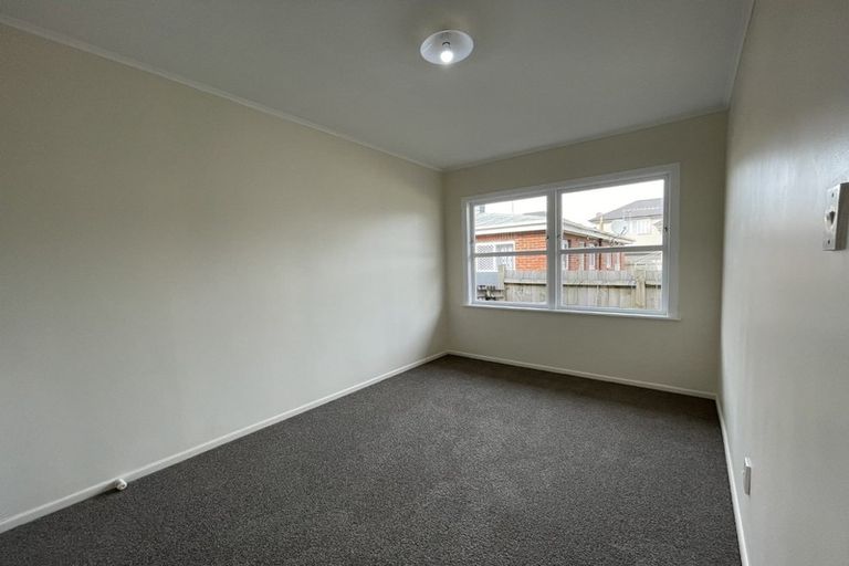 Photo of property in 2/165 Gray Avenue, Papatoetoe, Auckland, 2024