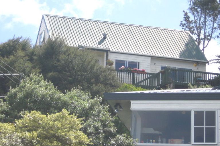 Photo of property in 2/35 Witheford Drive, Bayview, Auckland, 0629