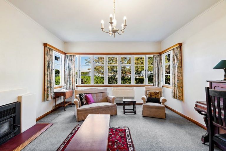 Photo of property in 11 Coleman Terrace, Hospital Hill, Napier, 4110