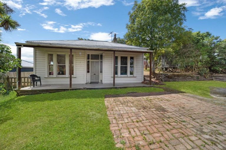 Photo of property in 54 Walter Street, The Glen, Dunedin, 9011