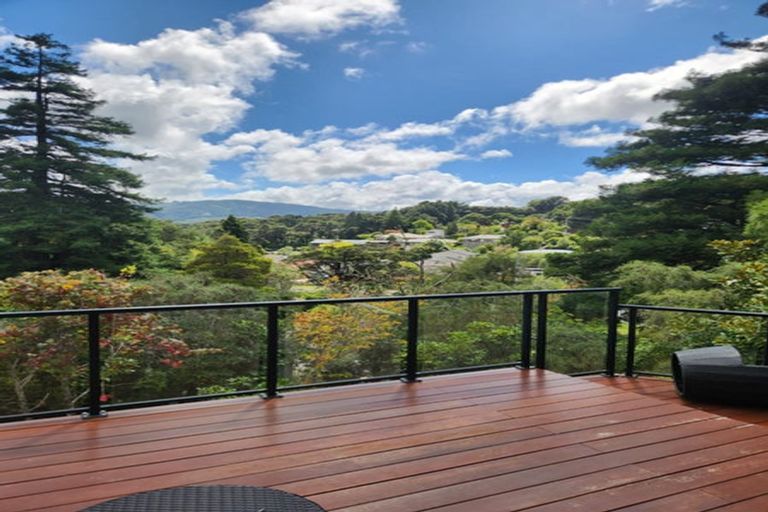 Photo of property in 6a Elmslie Road, Pinehaven, Upper Hutt, 5019
