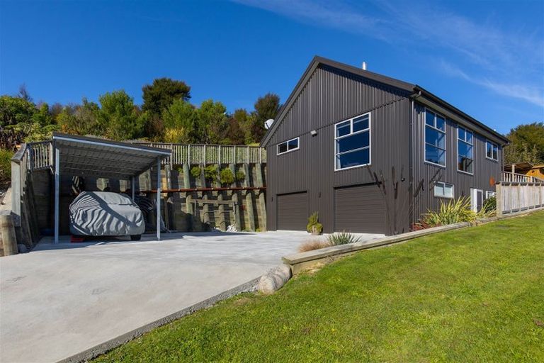 Photo of property in 49 Boons Valley Road, Waikawa, Picton, 7220