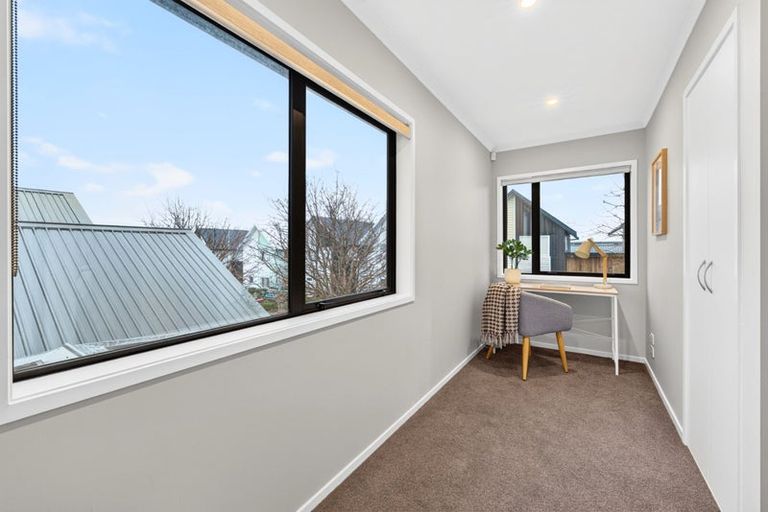 Photo of property in 2 Poaka Road, Hobsonville, Auckland, 0616