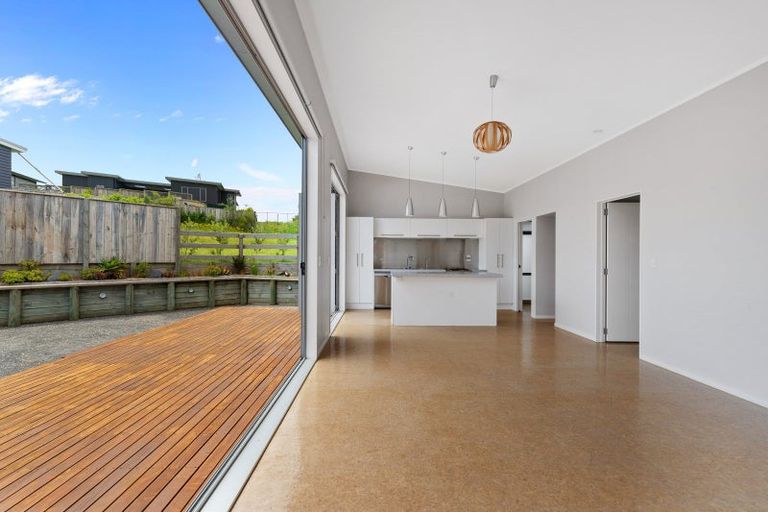 Photo of property in 37 Driftwood Place, Mangawhai Heads, Mangawhai, 0505
