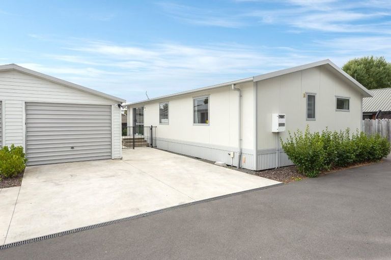 Photo of property in 652b Barbadoes Street, Edgeware, Christchurch, 8013