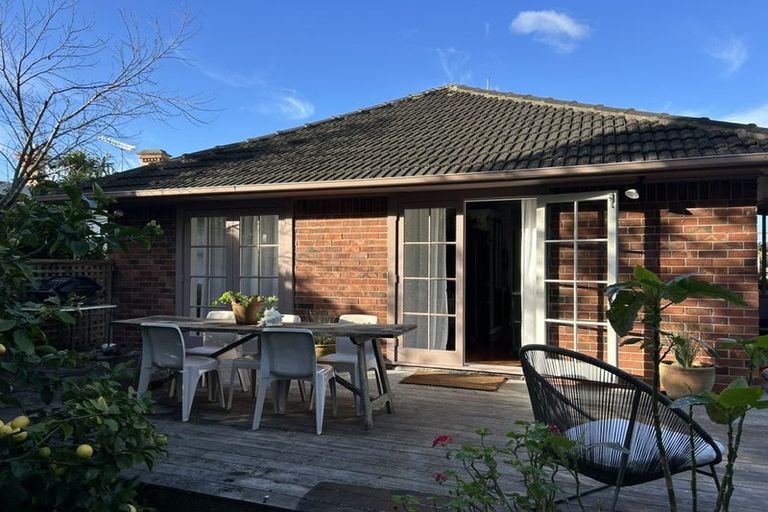 Photo of property in 2/65 Church Street, Devonport, Auckland, 0624