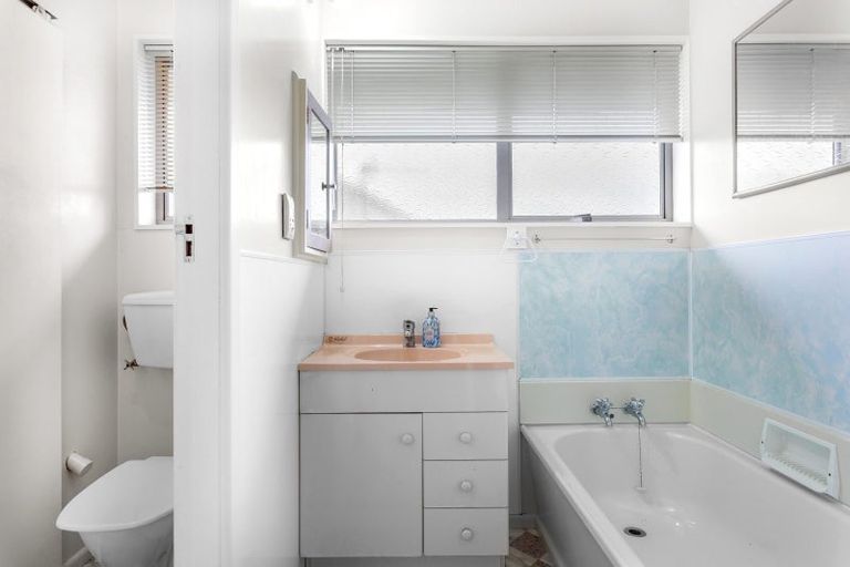 Photo of property in 5 Watson Place, Rangiora, 7400