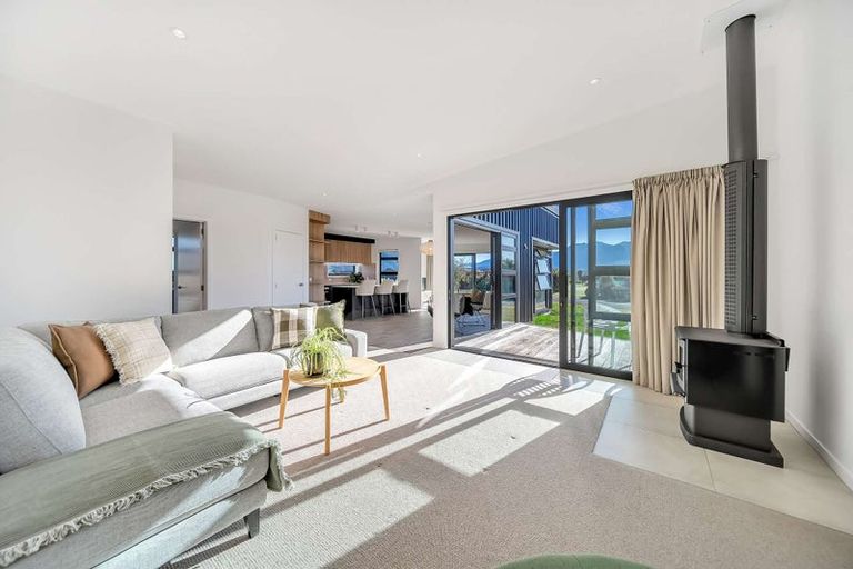 Photo of property in 35 Paton Place, Te Anau, 9600