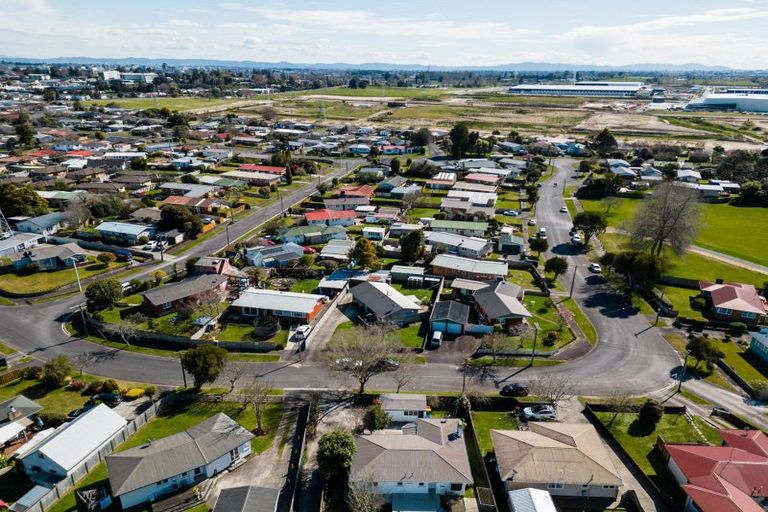 Photo of property in 60 Southsea Crescent, Silverdale, Hamilton, 3216