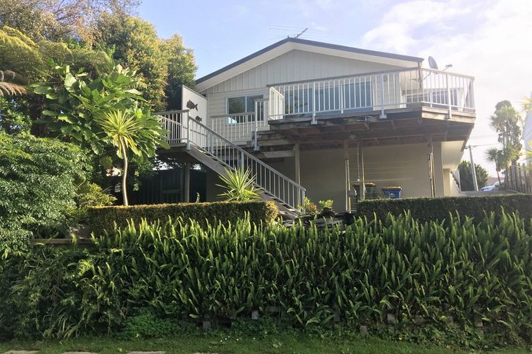 Photo of property in 14 Felstead Street, Birkenhead, Auckland, 0626