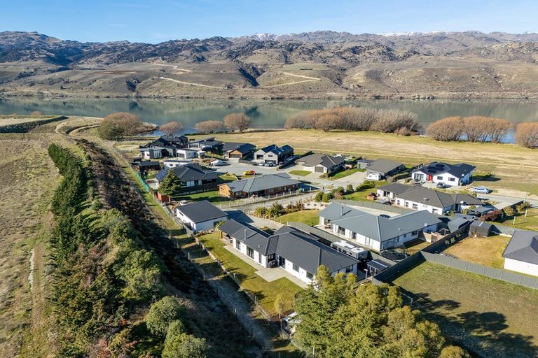 Photo of property in 9 Arion Court, Mount Pisa, Cromwell, 9383