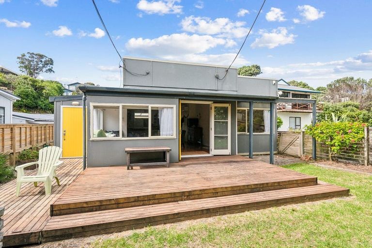 Photo of property in 37 The Esplanade, Raumati South, Paraparaumu, 5032