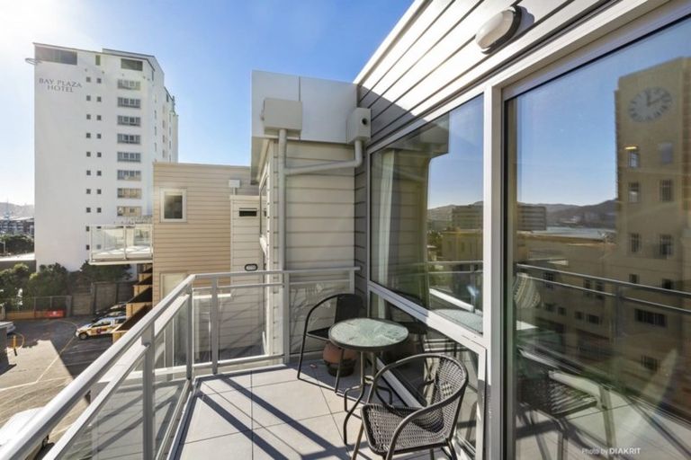 Photo of property in 17/15 Roxburgh Street, Mount Victoria, Wellington, 6011