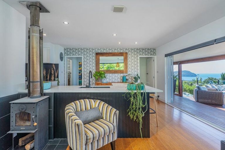 Photo of property in 241 Paku Drive, Tairua, 3508