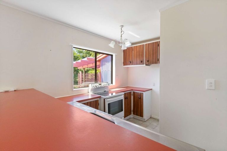 Photo of property in 2b Coulter Road, Owhata, Rotorua, 3010