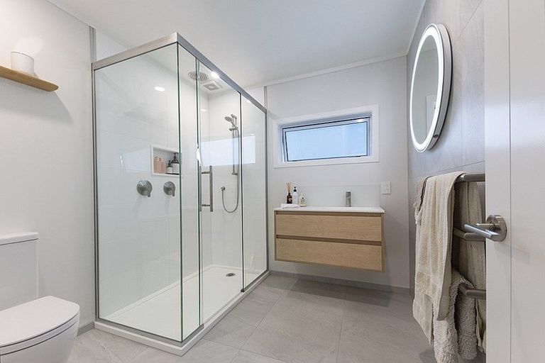 Photo of property in 4 Bethells Road, Waitakere, Auckland, 0816