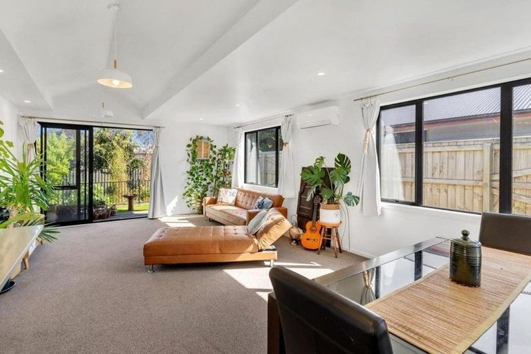 Photo of property in 19 Tarata Grove, Lansdowne, Masterton, 5810