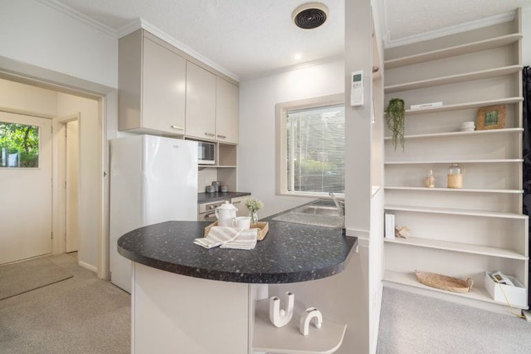 Photo of property in 10 Sherwood Lane, Cashmere, Christchurch, 8022