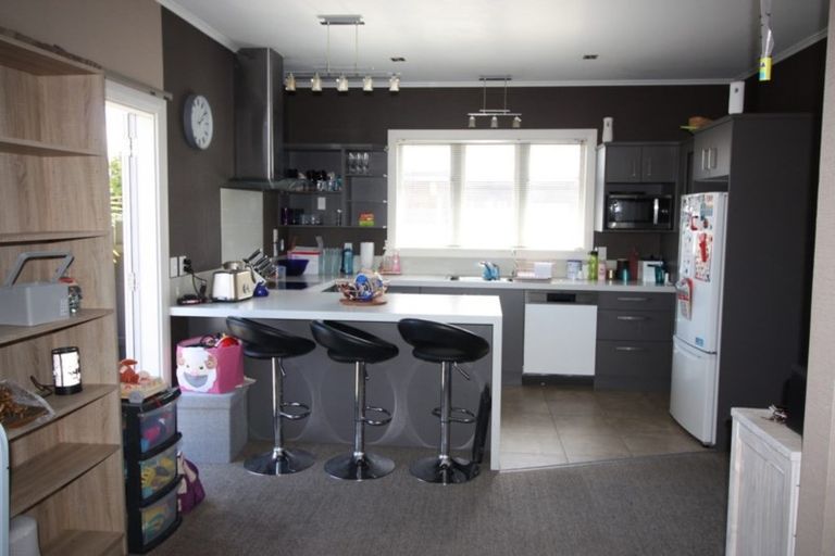 Photo of property in 5 Matamau Street, Palmerston North, 4410