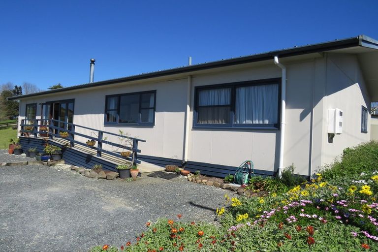 Photo of property in 600 Pahi Road, Pahi, Paparoa, 0571