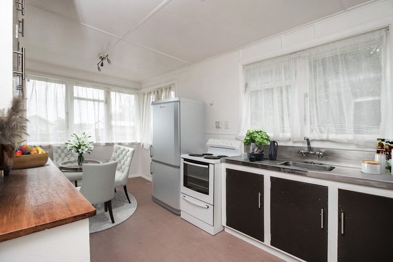 Photo of property in 41 Kummer Crescent, Masterton, 5810