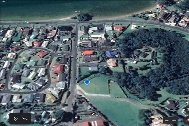 Photo of property in 15 Kakariki Road, Ngunguru, Whangarei, 0173