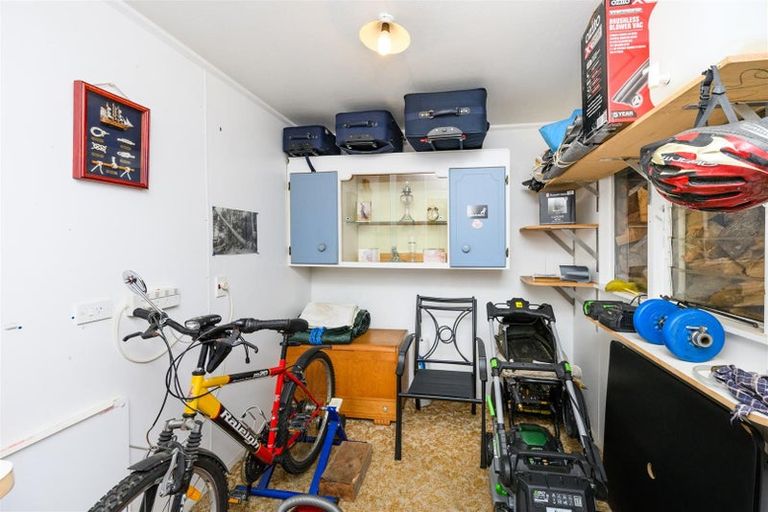 Photo of property in 1 Oldfield Place, Bulls, 4818