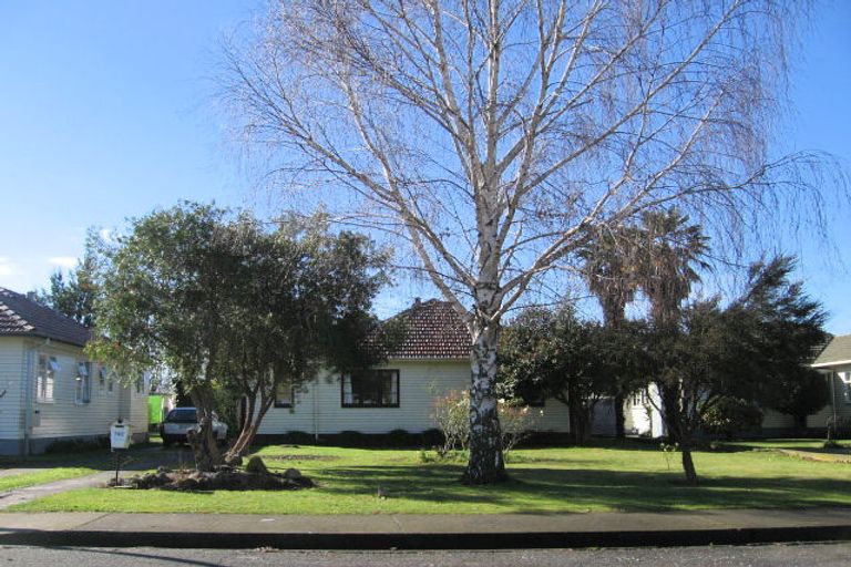 Photo of property in 702 Massey Street, Akina, Hastings, 4122