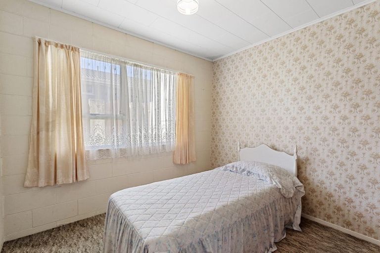 Photo of property in 68 Weatherly Road, Torbay, Auckland, 0630