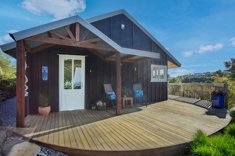 Photo of property in 16 Ao Marama Place, Kerikeri, 0294