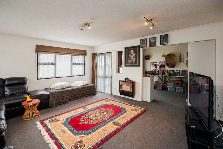 Photo of property in 665 Pioneer Highway, Highbury, Palmerston North, 4412