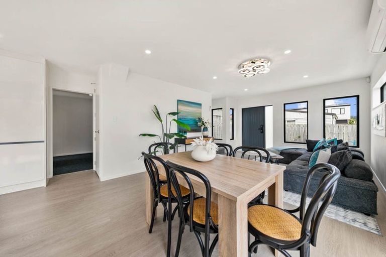 Photo of property in 90a Seymour Road, Sunnyvale, Auckland, 0612