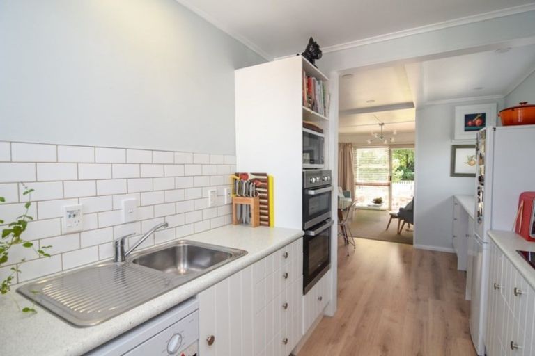 Photo of property in 35 Clifton Avenue, Carterton, 5713