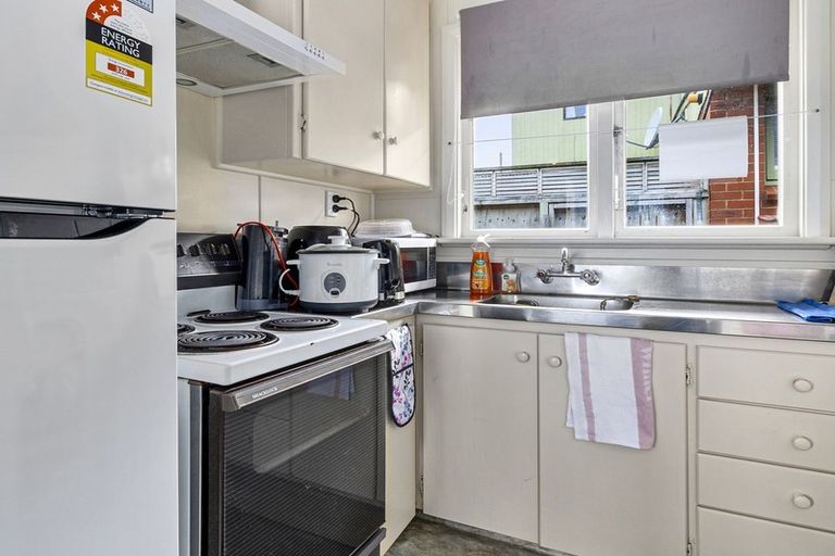 Photo of property in 105 Queens Drive, Saint Kilda, Dunedin, 9012