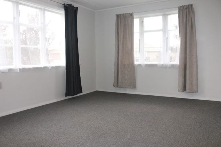 Photo of property in 32 Tweed Street, Roslyn, Palmerston North, 4414