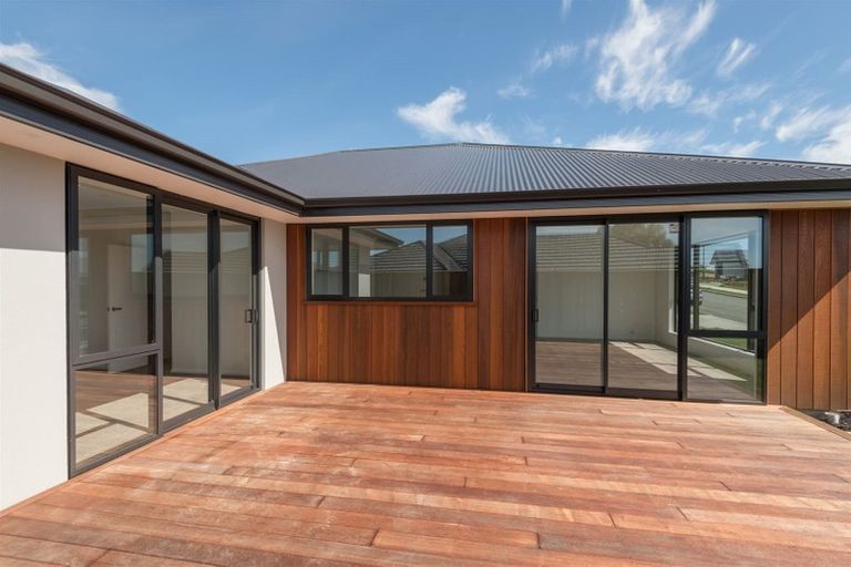 Photo of property in 43 Katania Heights, Brightwater, 7022