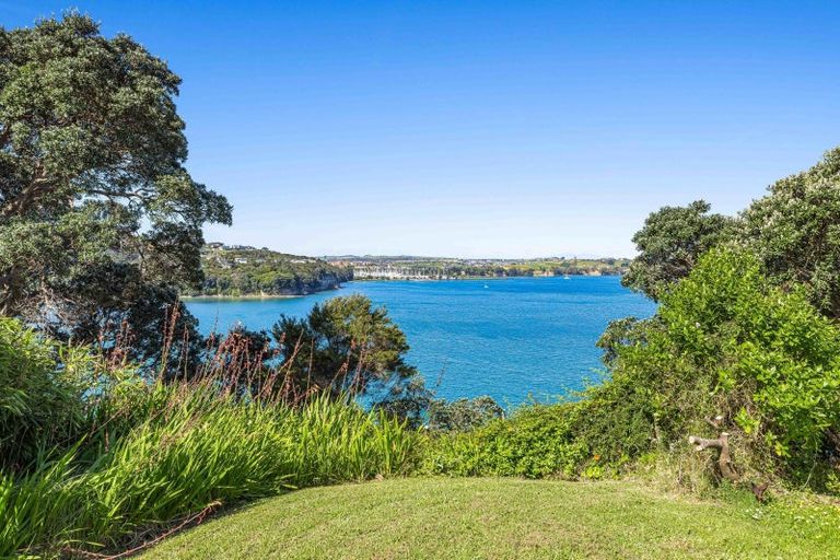 Photo of property in 81 Tiri Road, Tindalls Beach, Whangaparaoa, 0930