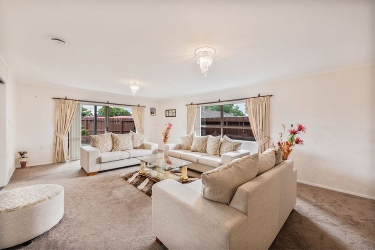 Photo of property in 13 Pukeko Place, Papatoetoe, Auckland, 2025