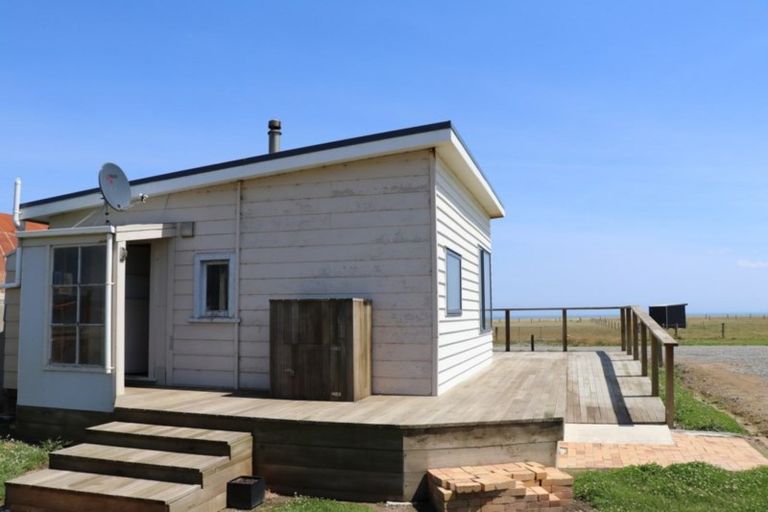 Photo of property in 38 Surrey Street, Orepuki, Riverton, 9881