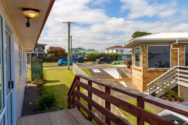 Photo of property in 1a Uenuku Avenue, Raglan, 3225