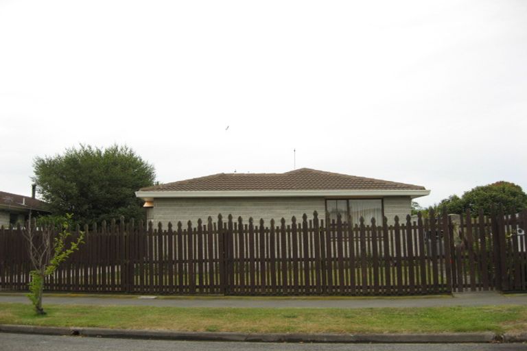 Photo of property in 14 Cowes Street, Avondale, Christchurch, 8061